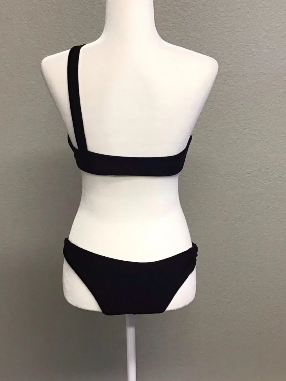 Revolve Camila Coelho Patricia Bikini Top Bottoms Black Gold Ring Size Large